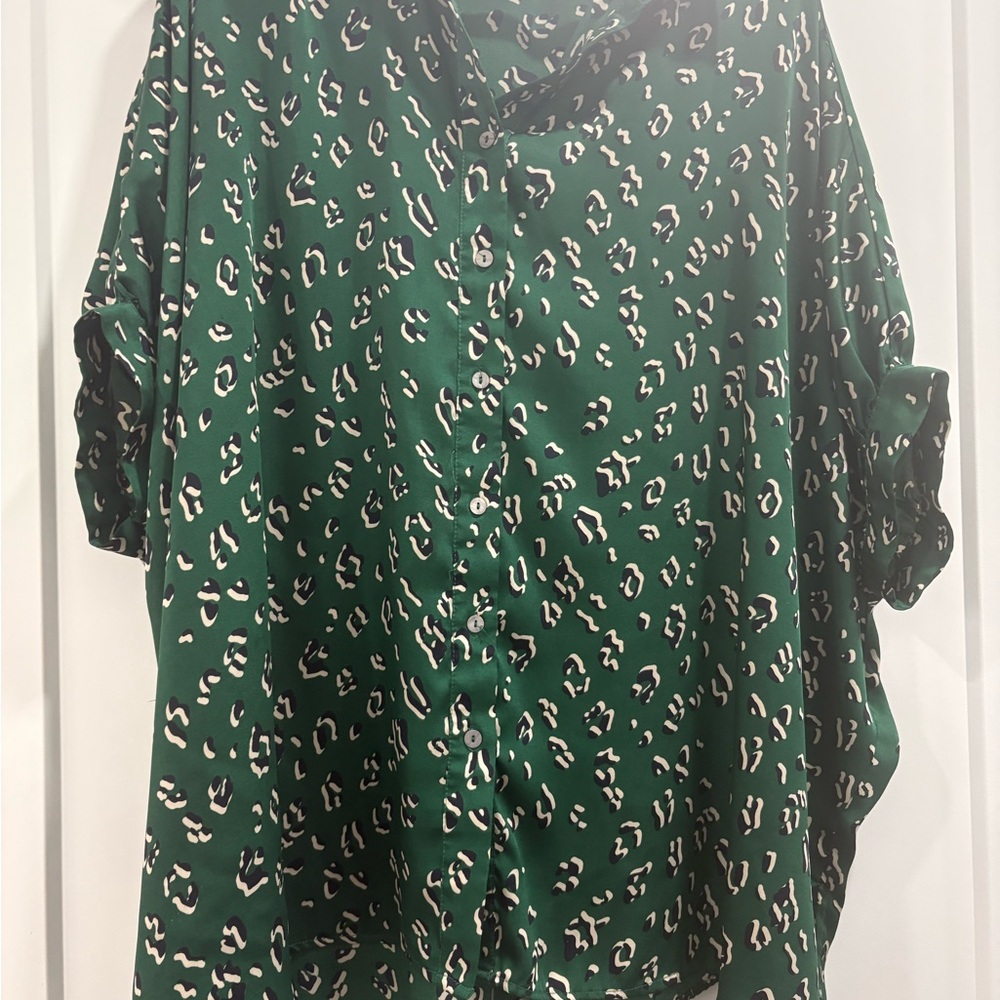 Entro Emerald Leopard Print Button Down Shirt